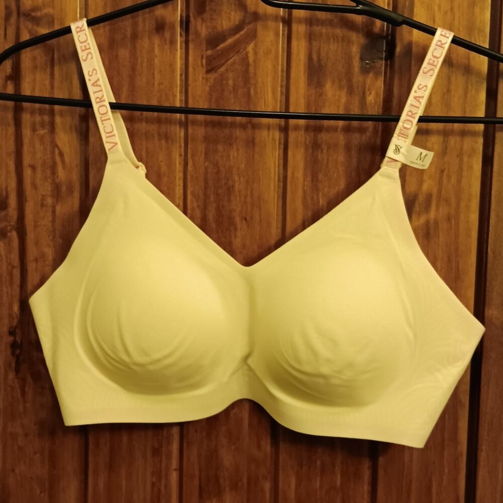 Victoria's Secret wire free comfort bras NEW - Picture 3 of 4